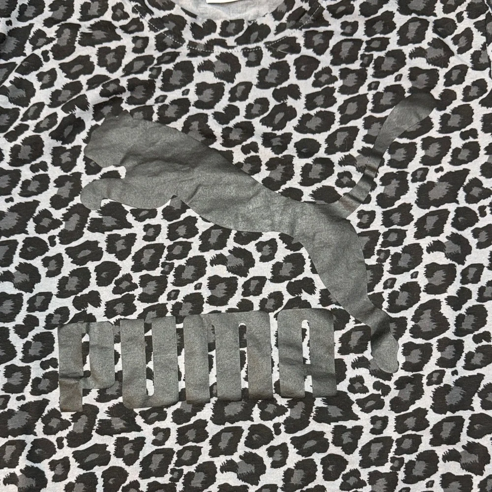 Puma Streetwear Black and Gray Leopard Print Men's Tee - Picture 3 of 9